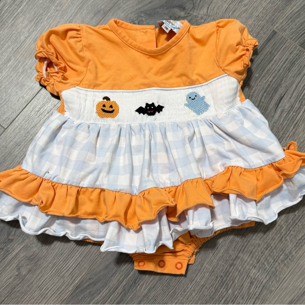 Busy Bee Smocks Halloween Outfit